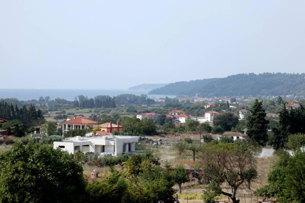 Wonderful Villa With Great View In Posidi-Καλάνδρα Εξωτερικό φωτογραφία