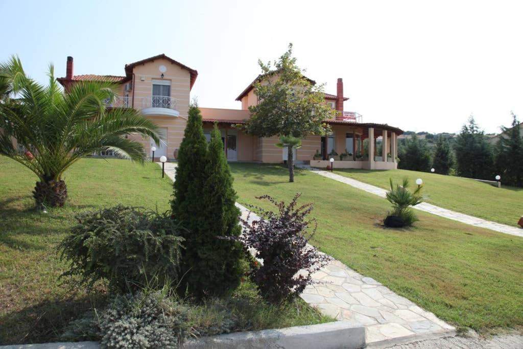 Wonderful Villa With Great View In Posidi-Καλάνδρα Εξωτερικό φωτογραφία